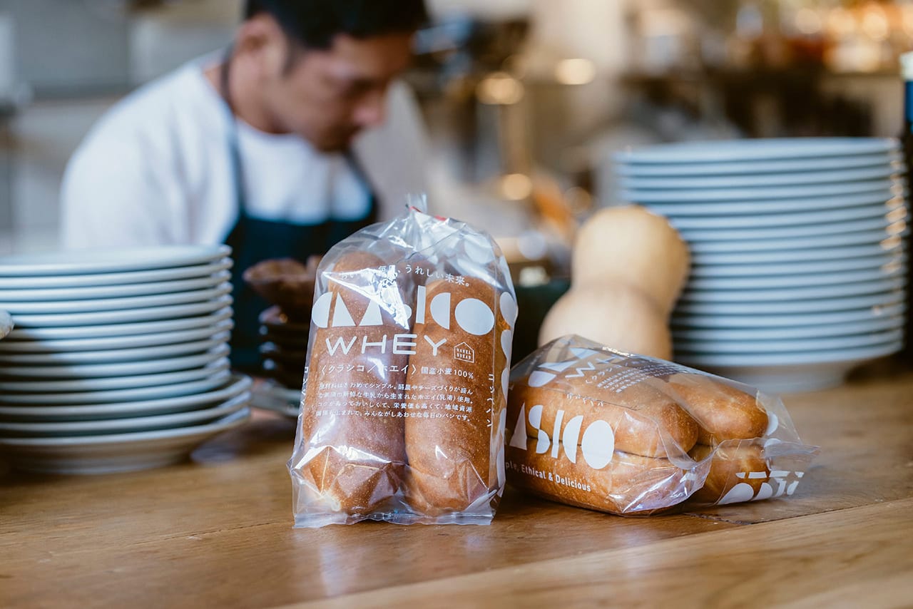 飲食店で/カフェ、レストラン、ホテルなど
